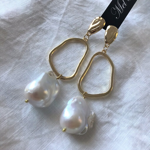 MKD Pearl Earrings Gold (1)