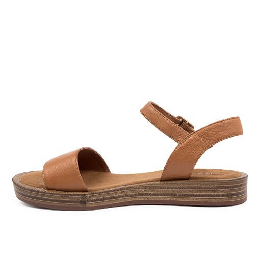 Top End FEISTY Sandals Tan • And 